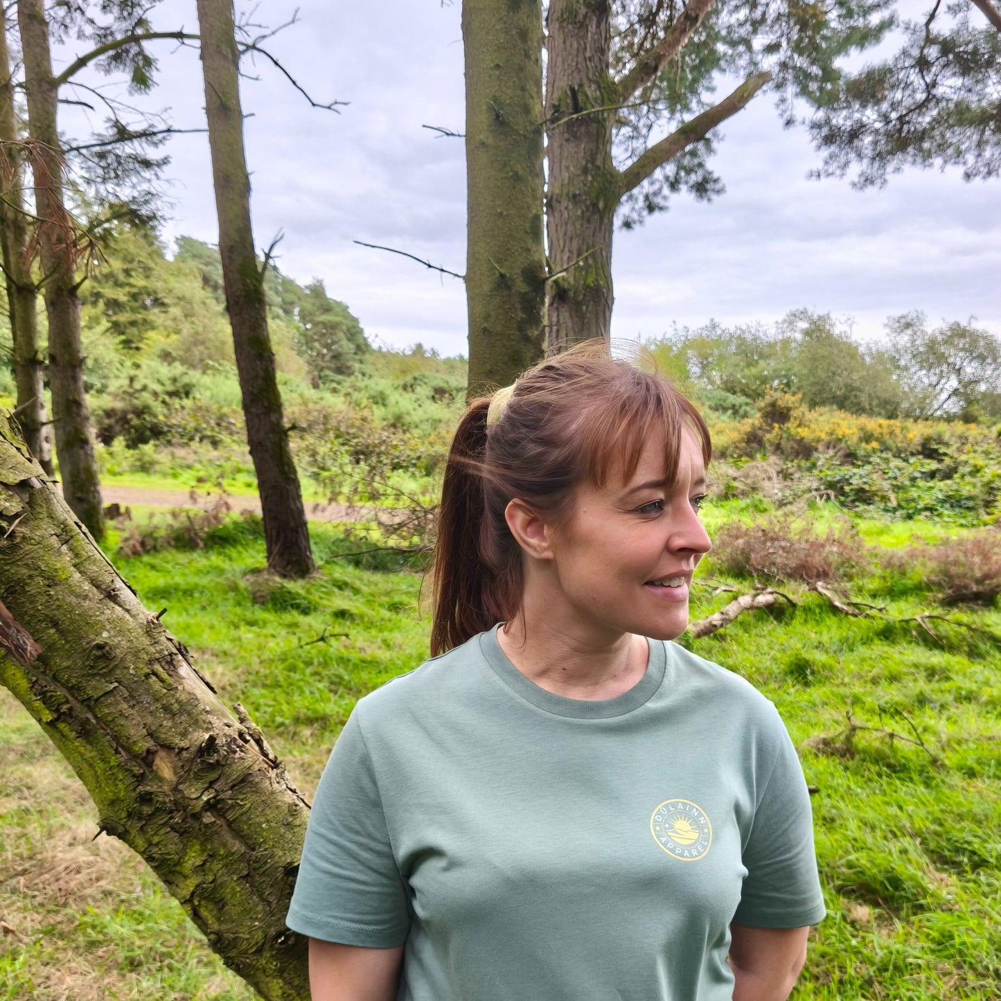 Dúlainn Apparel Unisex Heavyweight T-Shirt ( Moss Green )