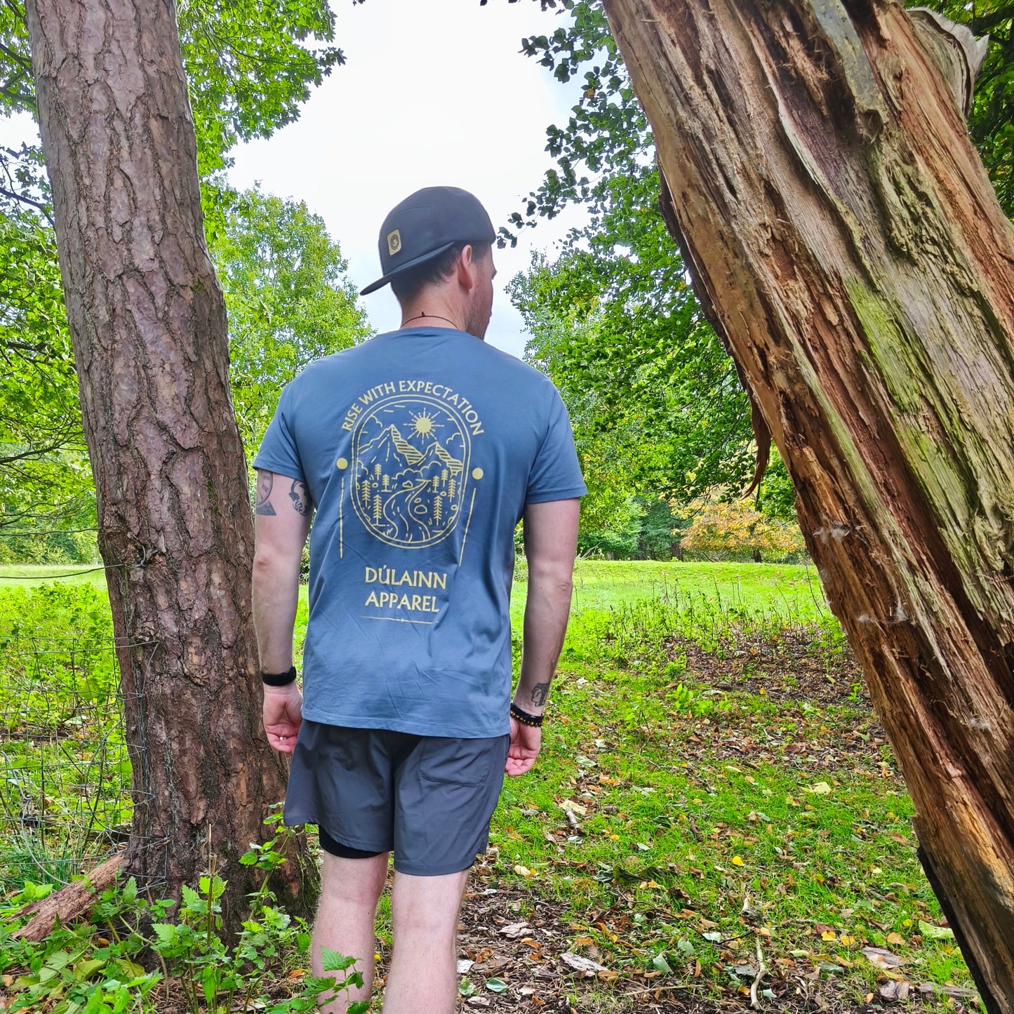 Dúlainn Apparel Unisex Heavyweight T-Shirt (Mineral Grey - Pathfinder)