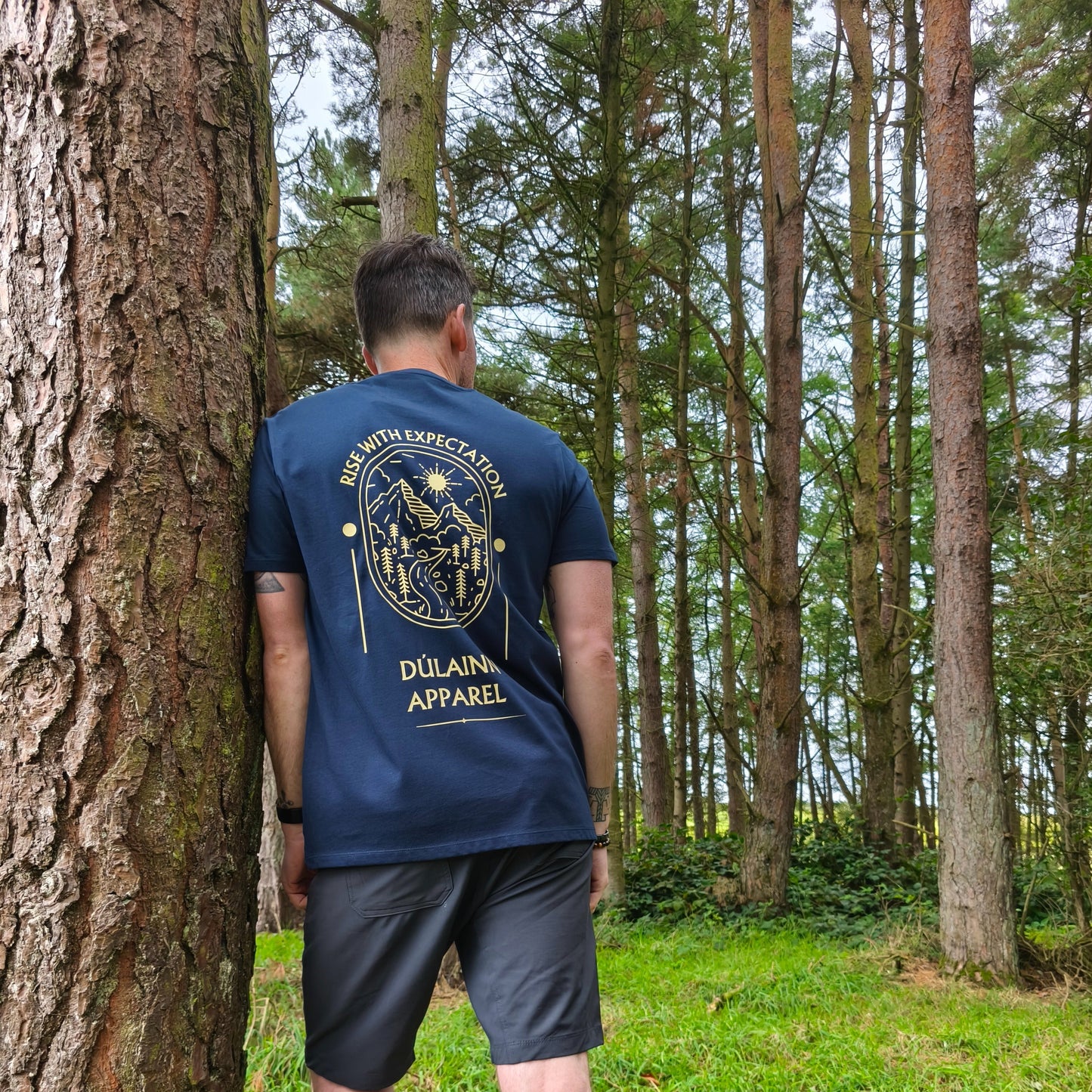 Dúlainn Apparel Unisex Heavyweight T-Shirt  (Navy - Pathfinder)