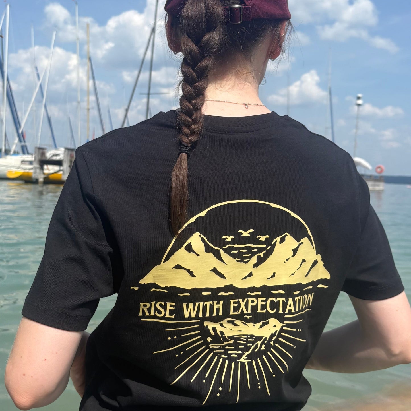 Dúlainn Apparel Unisex Heavyweight T-Shirt  (Generic Black - Dawn Breaker)