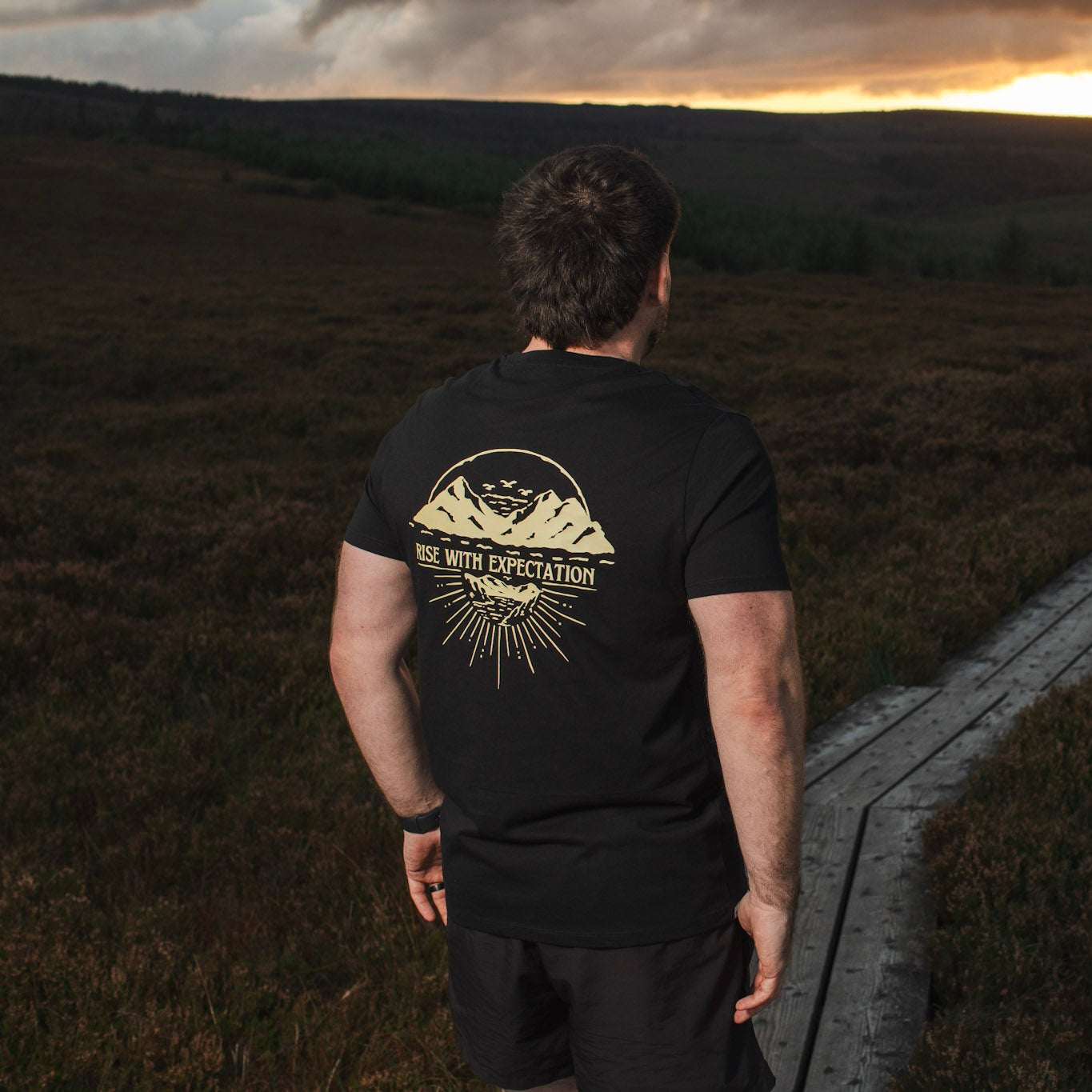Dúlainn Apparel Unisex Heavyweight T-Shirt  (Generic Black - Dawn Breaker)