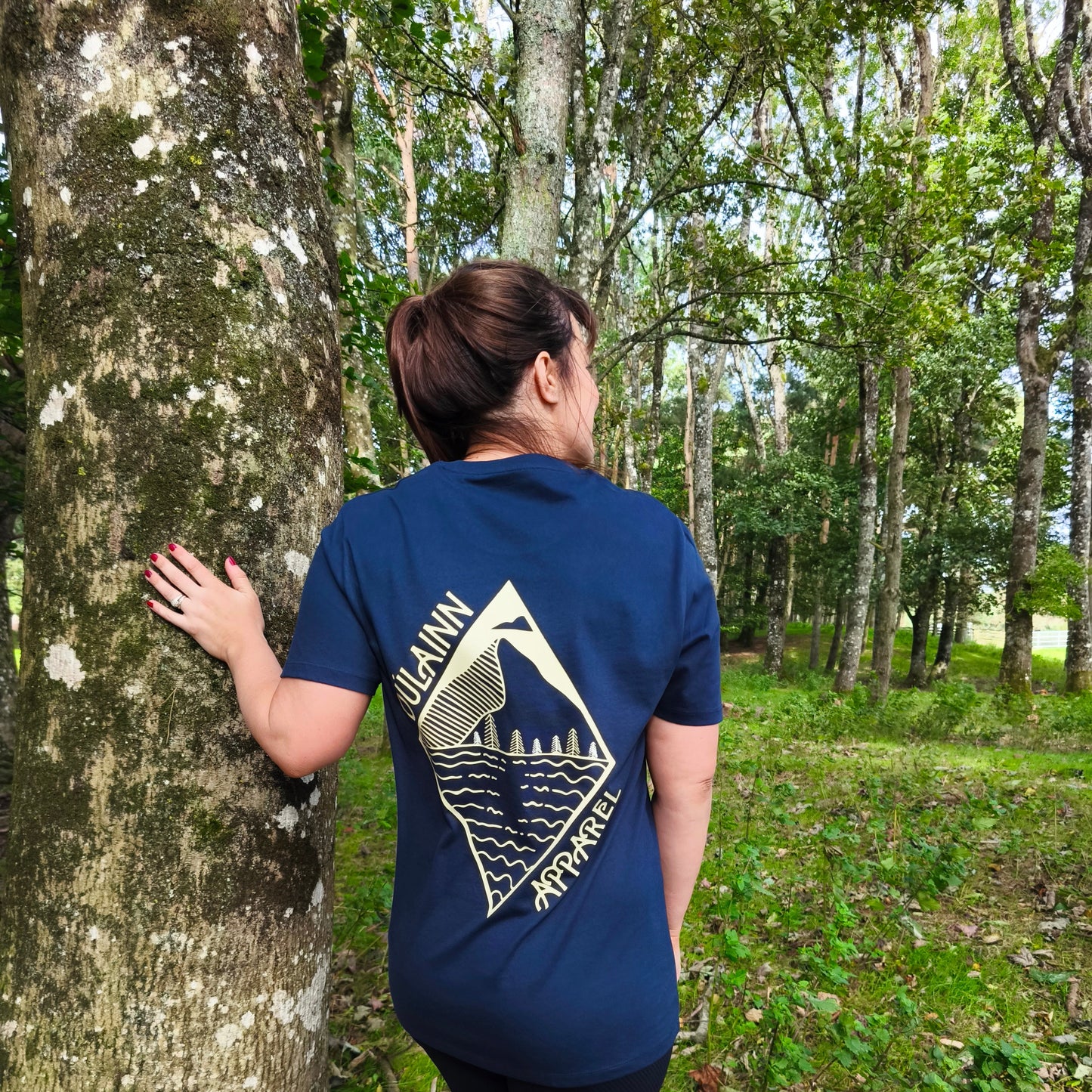 Dúlainn Apparel Unisex Heavyweight T-Shirt  ( Navy - Summit Reflection )