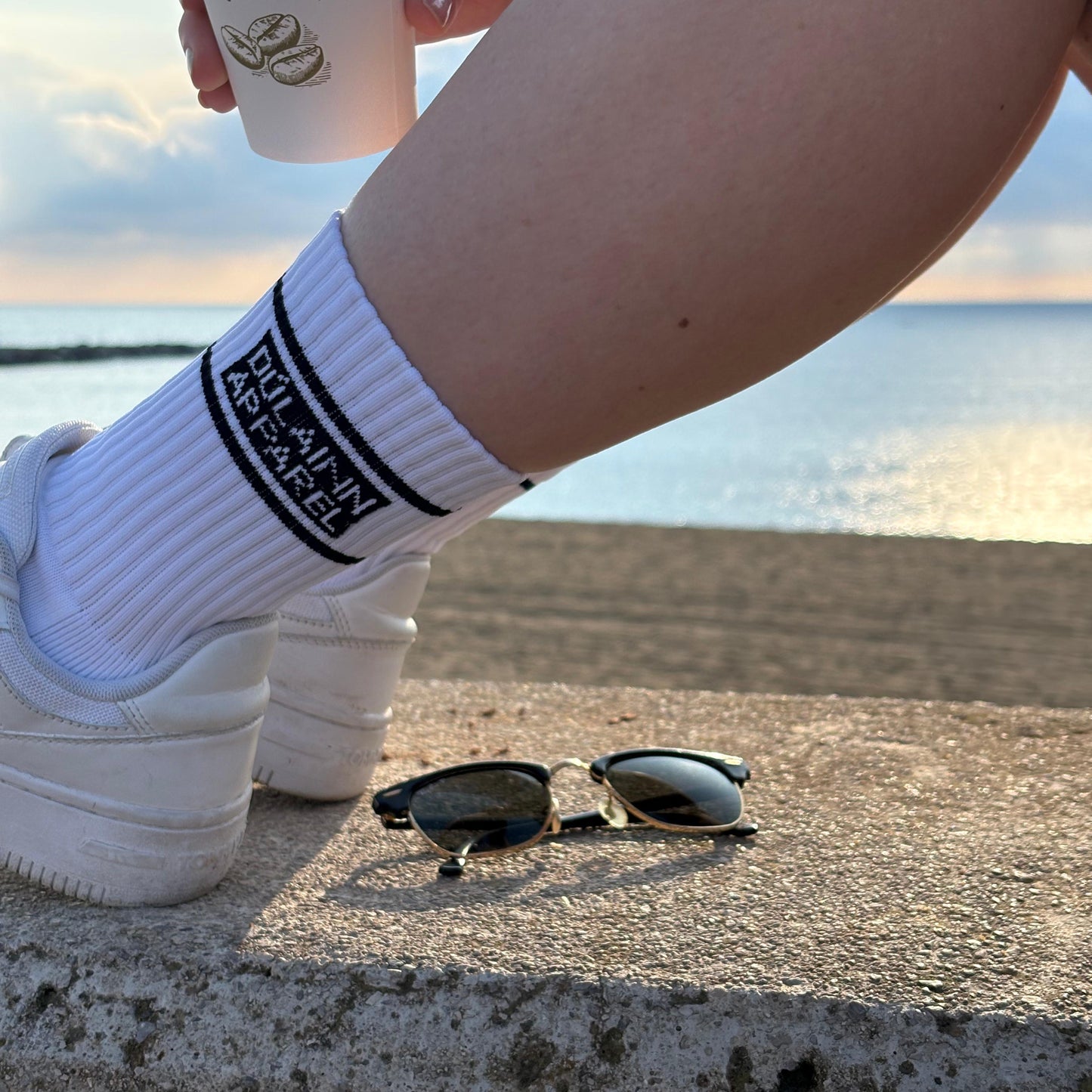 Dúlainn Apparel Soft Cotton Jacquard Socks – White & Black