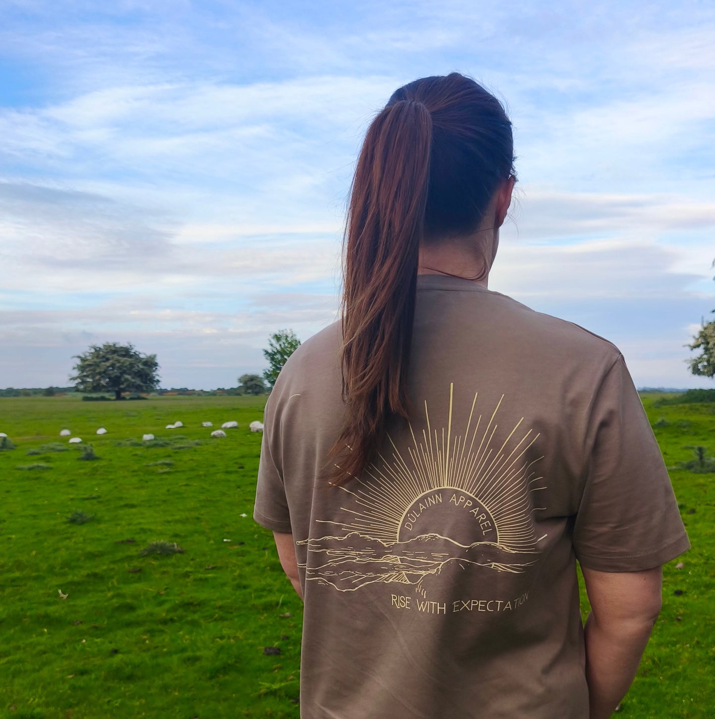 Dúlainn Apparel Unisex Becoming Collection Heavyweight T-Shirt (Driftwood Edition - First Light)